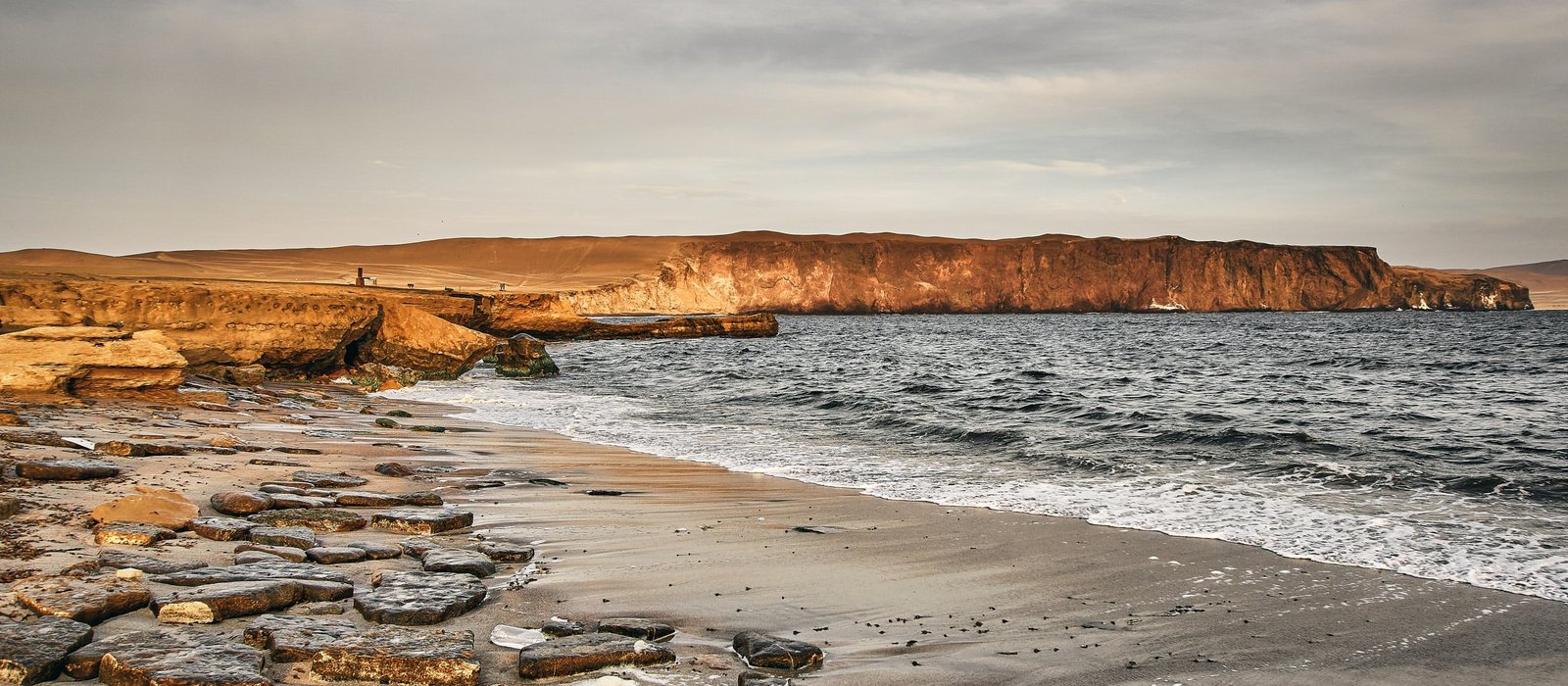 PLAYA ROJA