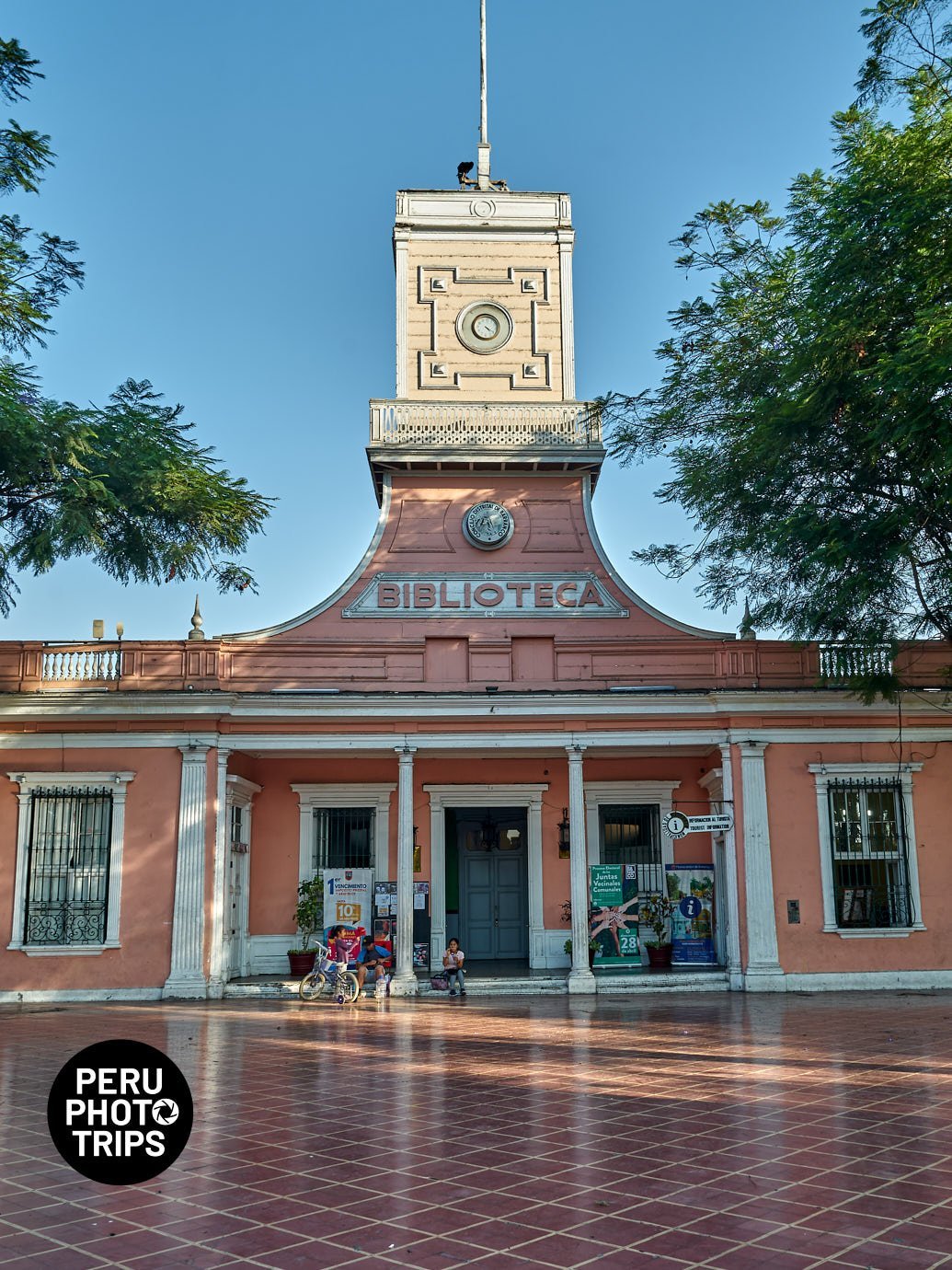 Barranco streets peru photo trips