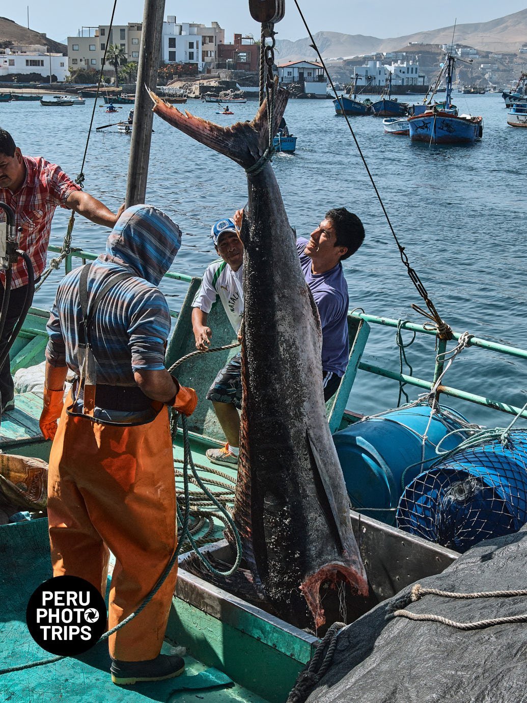 pucusana bay peru photo trips