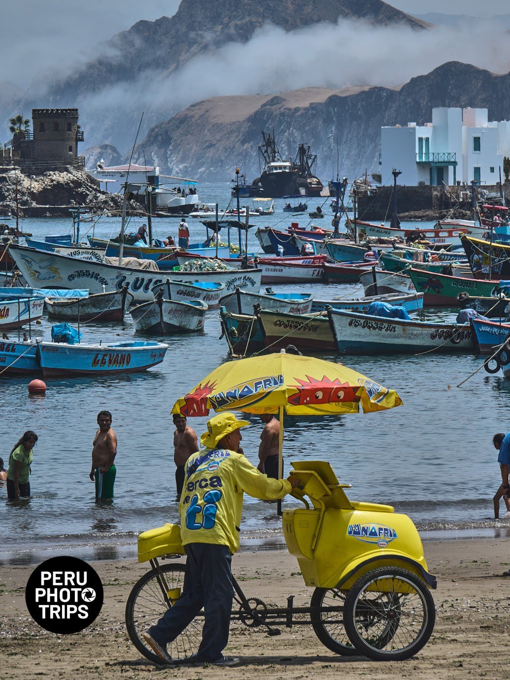 pucusana bay peru photo trips